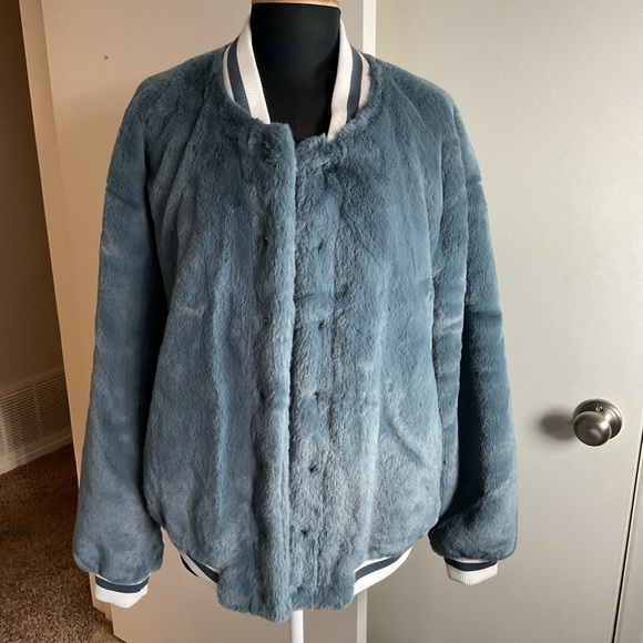 22. NWT Booho Man Blue Bomber Varsity Jacket with Classic Styling Size Large - Picture 2 of 8